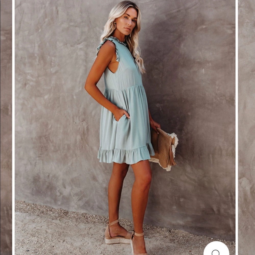 Brand bee! Never worn Sage Babydoll Dress